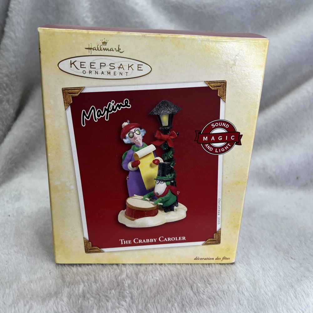 2005 Hallmark Keepsake Musical Ornament Maxine The Crabby Caroler QXL7592